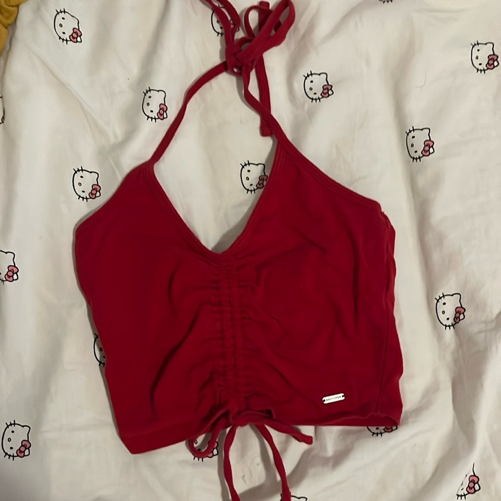 Cute red tank top with scrunch in the middle